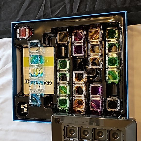 Thinkfun Gravity Maze: Falling Marble Logic Game - Picture 3 of 5